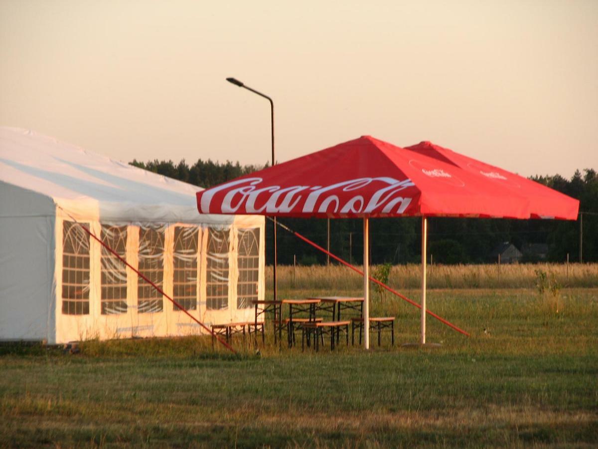 Вилла Strefa Kampinos Brochow Экстерьер фото